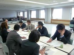 中間報告会の様子2